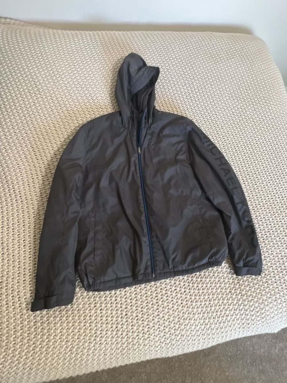Michael Kors Men's Logo Sleeve Hooded Windbreaker Jacket Size L